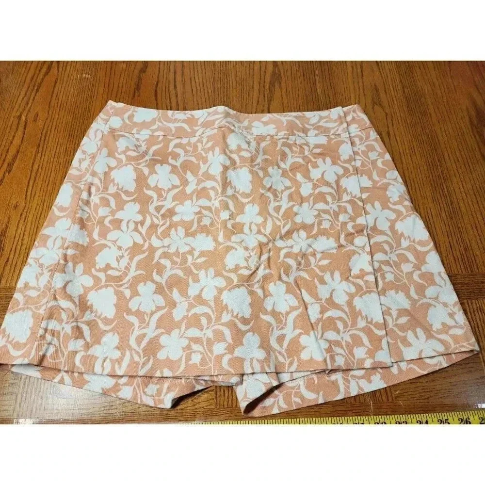 ANN TAYLOR IVORY PEACH FLORAL SKORT SIZE 14